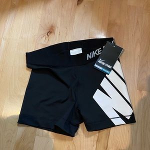 NWT spandex Nike black athletic shorts
